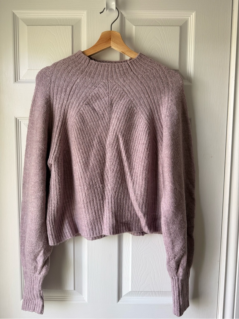Dynamite Ribbed Crew Neck Sweater in Dusty Mauve
